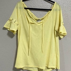 Naïf size L pale yellow gauze like top
